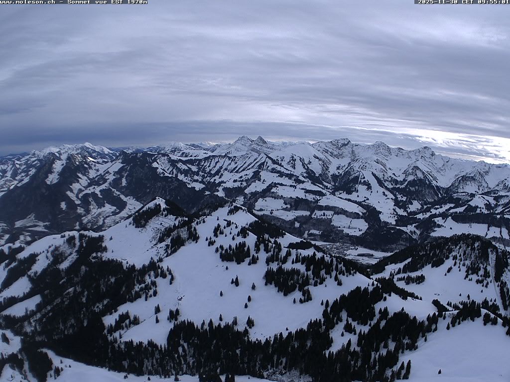 East summit of Moléson - 2002 mm